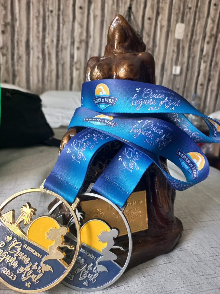 medallas-natacion-aguas-abiertas-768x1024 Representará a México en el Mundial de Tailandia 2023 -  La Máxima Hazaña en Aguas Abiertas
